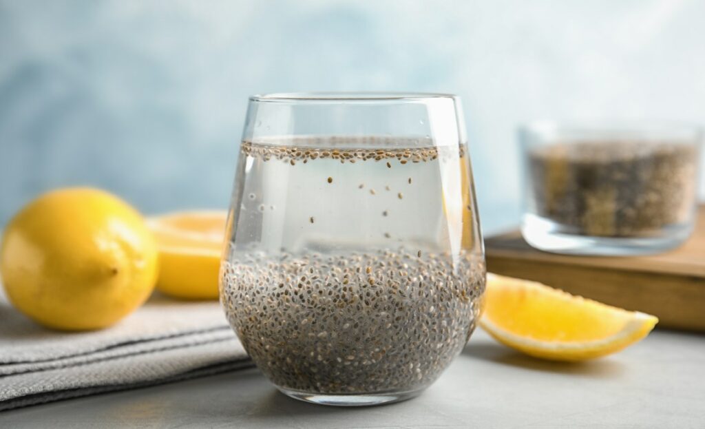 chia seeds and lemon water