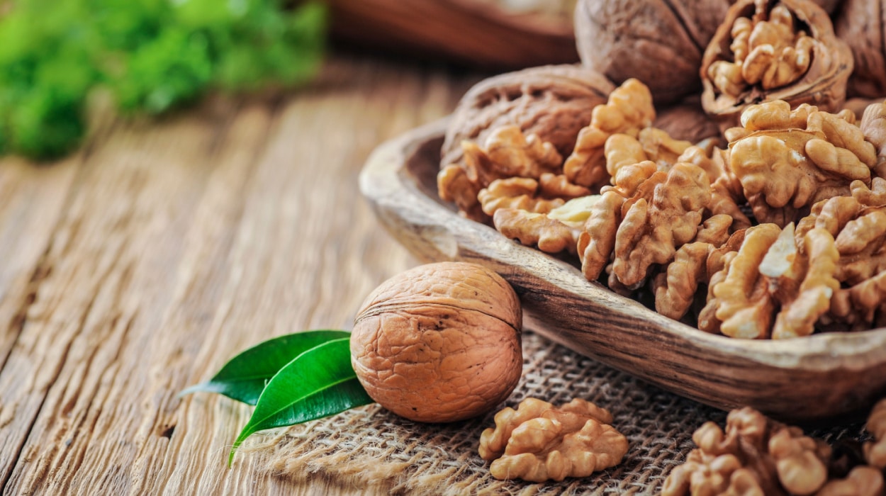 Potential Side Effects When You Eat Walnuts