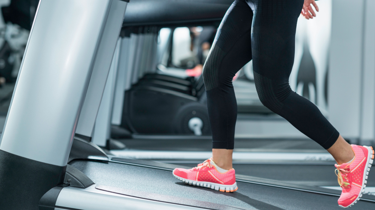 how to lose weight on a treadmill in a month