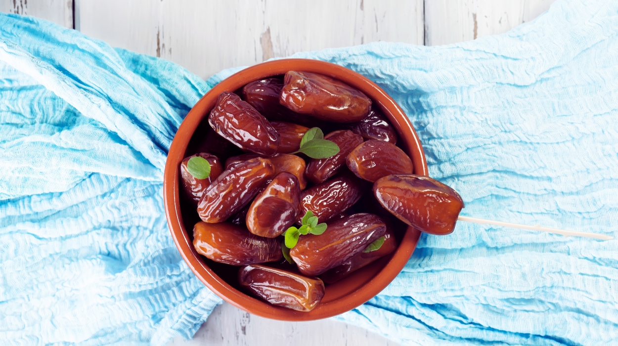 What Are Ajwa Dates?